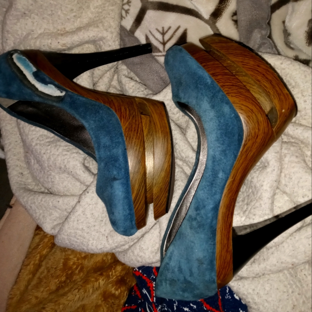 Blue suede Jessica Simpson platforms heels